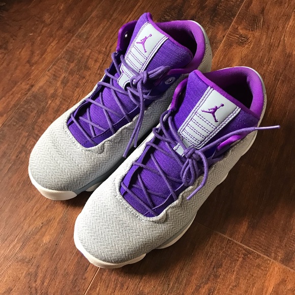 Jordan horizon purple white 6y sneakers new - Picture 2 of 5